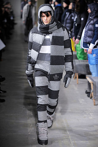 Moncler Gamme Bleu / - 2010-2011